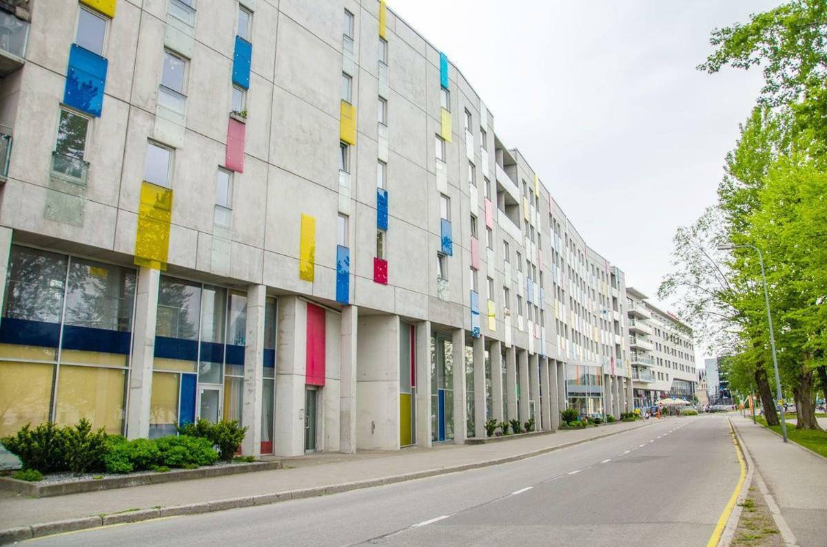 Harbour Hub Hostel Талин Екстериор снимка