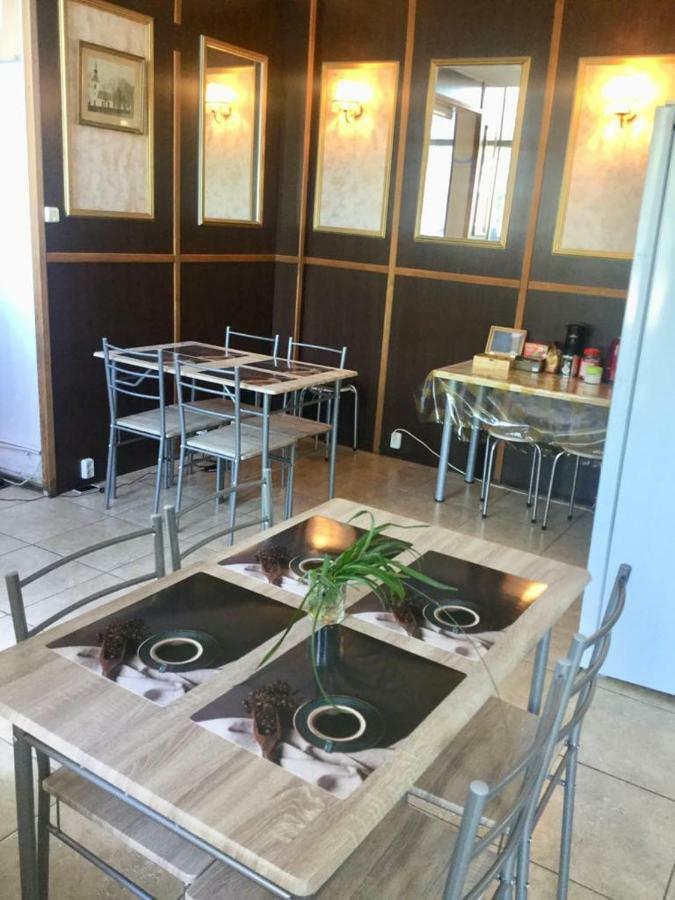 Harbour Hub Hostel Талин Екстериор снимка