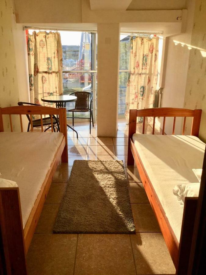 Harbour Hub Hostel Талин Екстериор снимка